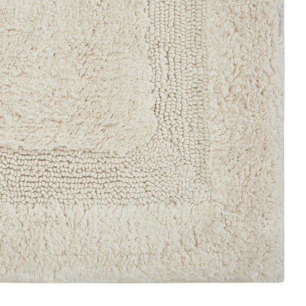 Chesapeake Olympia Ivory Bath Runner (24 in. x 60 in)