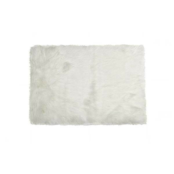 Luxe Faux Fur Hudson Off White 5 ft. x 8 ft. Faux Sheepskin Indoor Rug