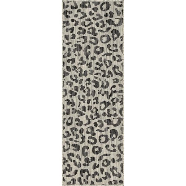 Unique Loom Black Leopard Outdoor 2 ft. x 6 ft. Runner Rug 3145248 ...