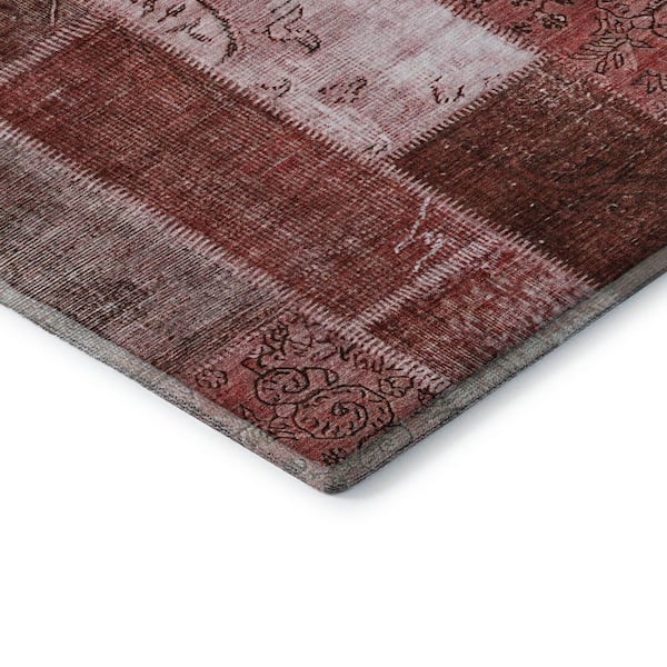 Mayfield Premium Machine Washable Indoor/Outdoor Geometric AMF631 Burgundy 8 ft. x 8 ft. Round Rug