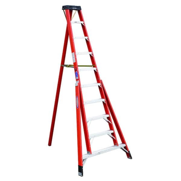 Werner 10 ft. Fiberglass Tripod Step Ladder with 300 lb. Load Capacity Type IA Duty Rating