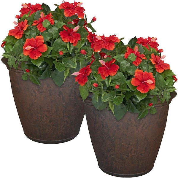 Sunnydaze 24 in. Rust Anjelica Resin Outdoor Flower Pot Planter (2-Pack ...