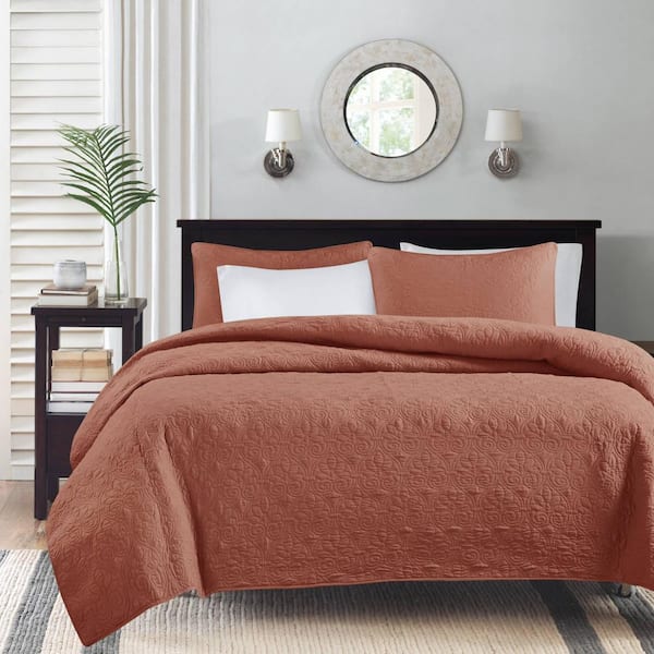 Mansfield Clay Red Polyester Full/Queen Reversible Quilt Set