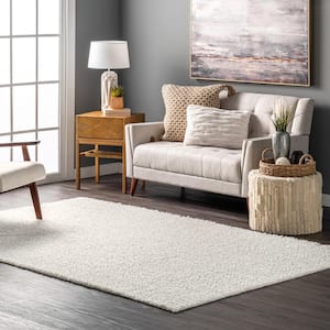 Marlow Soft Shaggy Faux Sheepskin Machine Washable White 4 ft. x 6 ft. Indoor Area Rug
