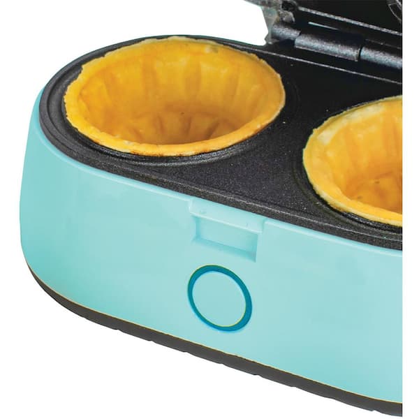 https://images.thdstatic.com/productImages/79aa9030-d3fd-49e9-9af6-089372e151c9/svn/blue-brentwood-waffle-makers-ts-1402bl-1f_600.jpg