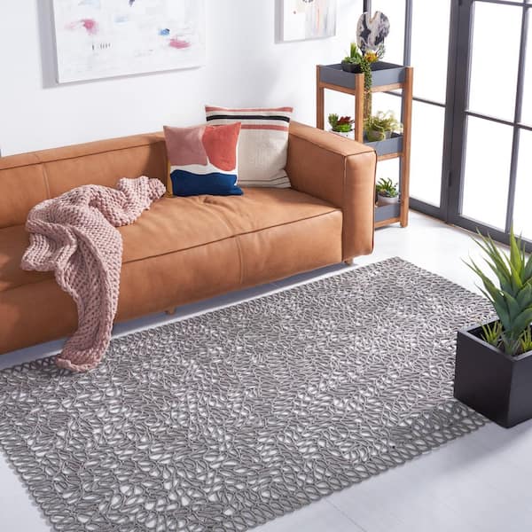 Novelty 4 ft. x 6 ft. Black/Ivory Double Sided Woven Area Rug