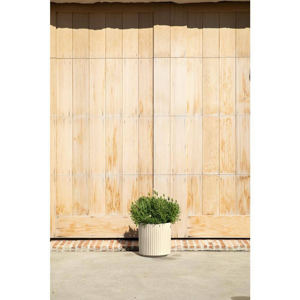 Sand Textured Plastic-Stone Composite Round Planter Set