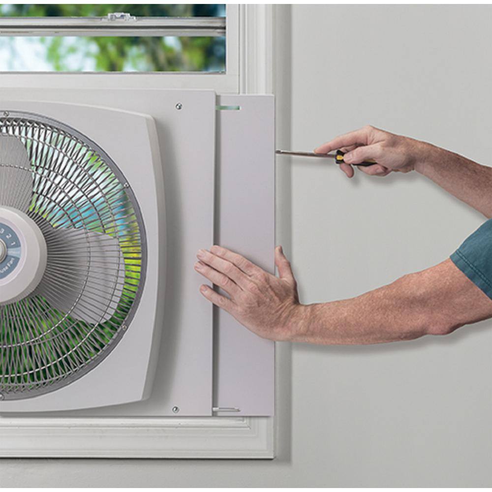 https://images.thdstatic.com/productImages/79c8d78c-b7cb-4315-86e3-1a475304cd4e/svn/white-lasko-window-fans-w16900-c3_1000.jpg
