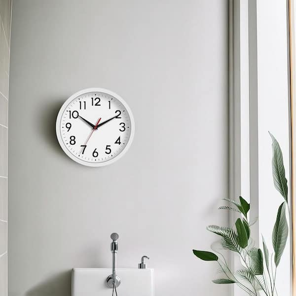 Smuk Wall Clock ホワイト Afoxsos 10 in. White Analog Silent Non-Ticking Battery Operated
