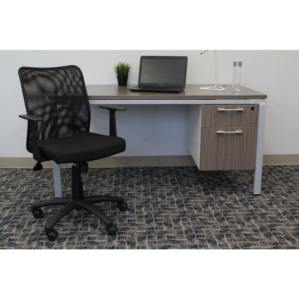 Black Mesh Swivel Office Task Chair with Arms