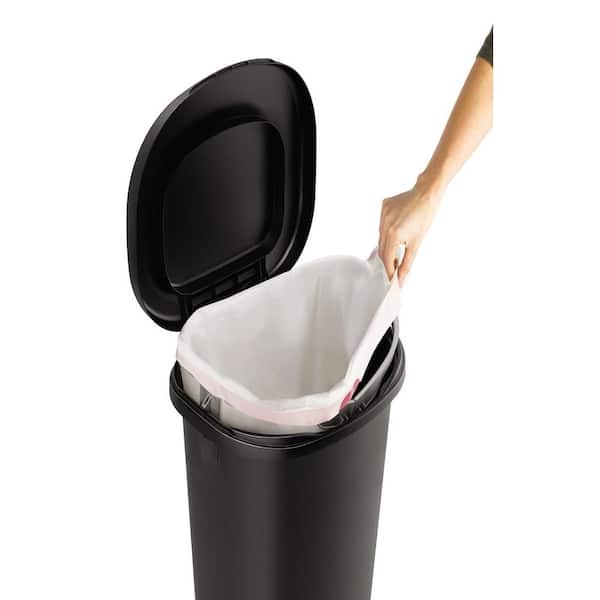 Details about   Durable Step On Trash Can Garbage Bin Waste Container Indoor 13 Gallon Black NEW 