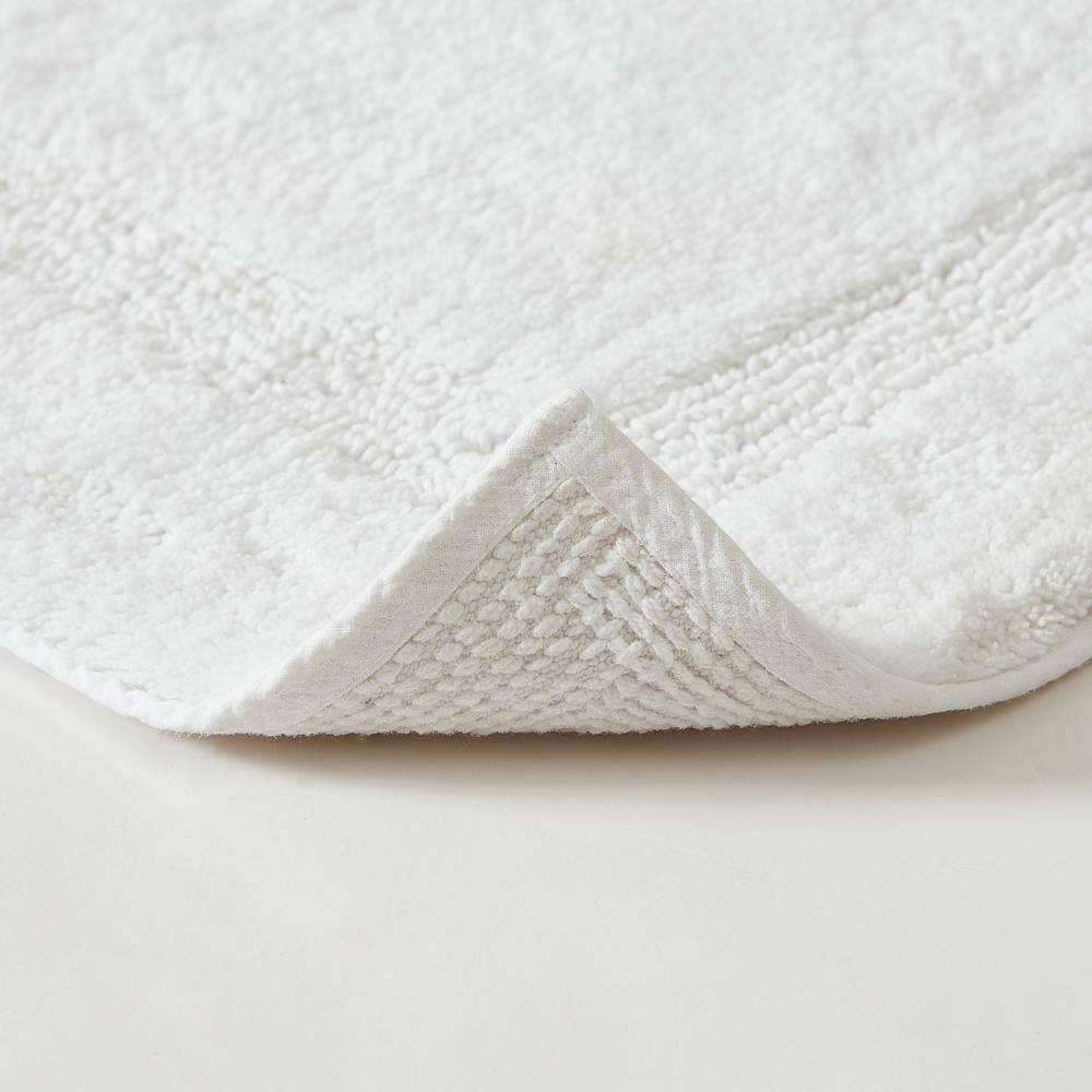 White Cotton Tufted Bath Runner Rug, 24" x 40"
