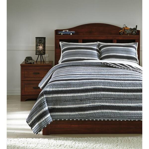 Signature DESIGN BY ASHLEY Merlin Black/Gray 3 Pieces Stripe Polyester ...