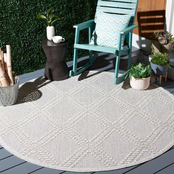 Global Gray/Light Gray 5 ft. x 5 ft. High-Low Diamond Round Indoor/Outdoor Area Rug