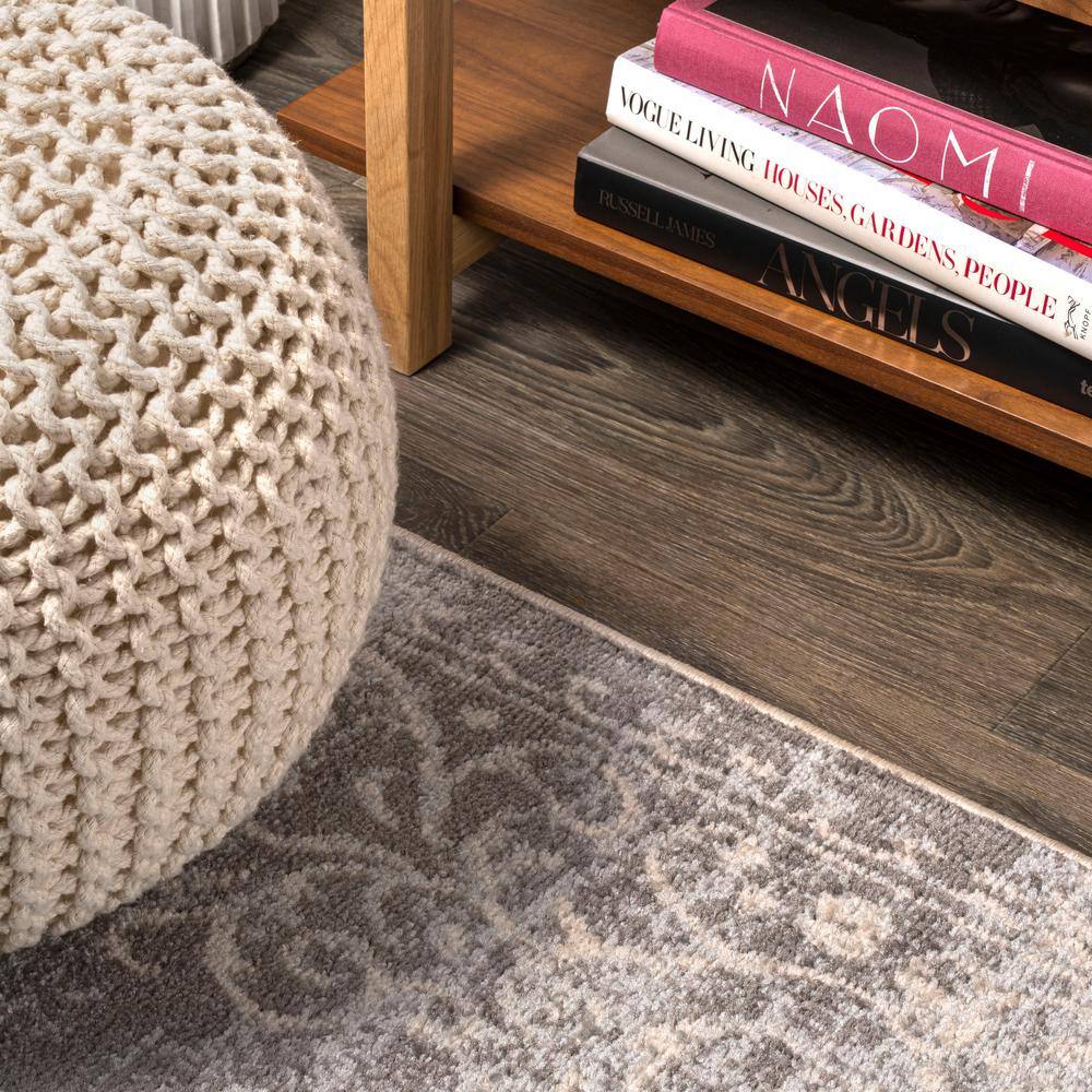 Mediterranean Filigree Medallion Light Gray/Cream Synthetic Area Rug