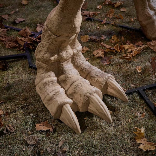 Reviews for Home Accents Holiday 9 FT Grave & Bones Giant-Sized