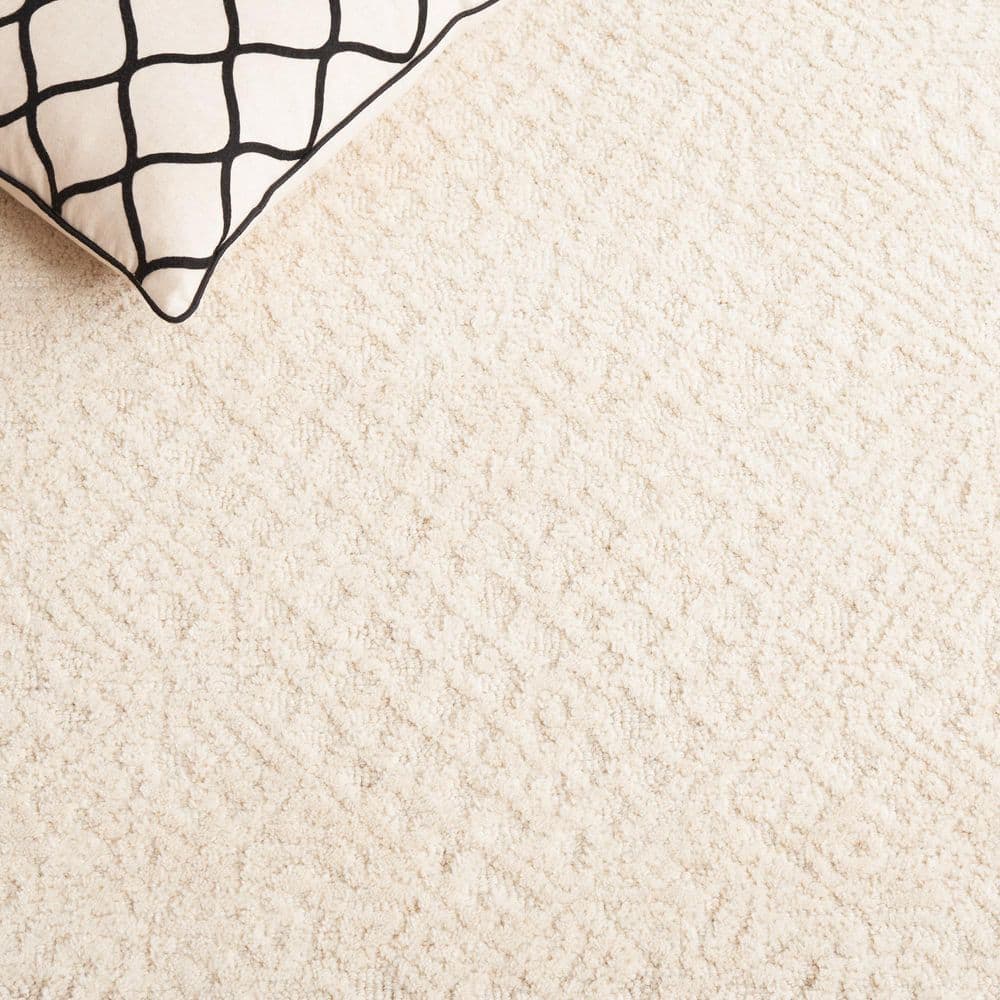 Ivory Geometric Handmade Wool Round Tufted Rug, 6'