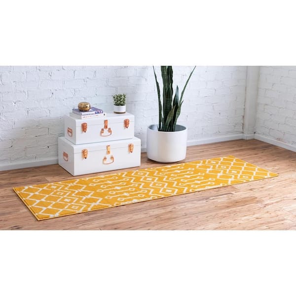 Moroccan Trellis Yellow 2 ft. x 6 ft. 7 in. Runner Rug