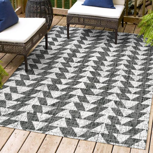 JONATHAN Y Andratx Modern Tribal Geometric Black/Ivory 5 ft. x 8 ft. Indoor/Outdoor Area Rug
