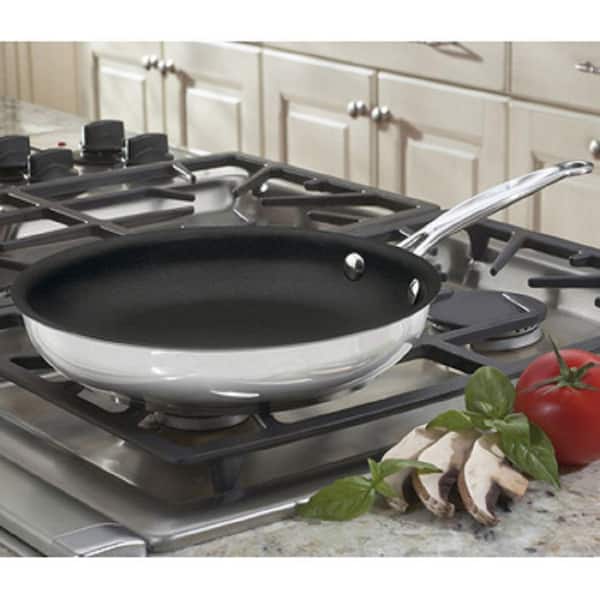 https://images.thdstatic.com/productImages/7a44e6fb-4503-4bbc-a800-f2435520dd19/svn/stainless-steel-cuisinart-skillets-722-911ns-31_600.jpg