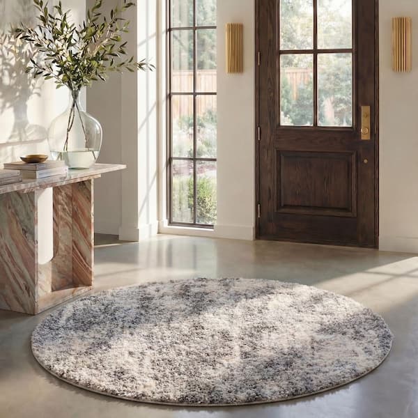SAFAVIEH Berber Shag 7 ft. x 7 ft. Gray/Cream Round Solid