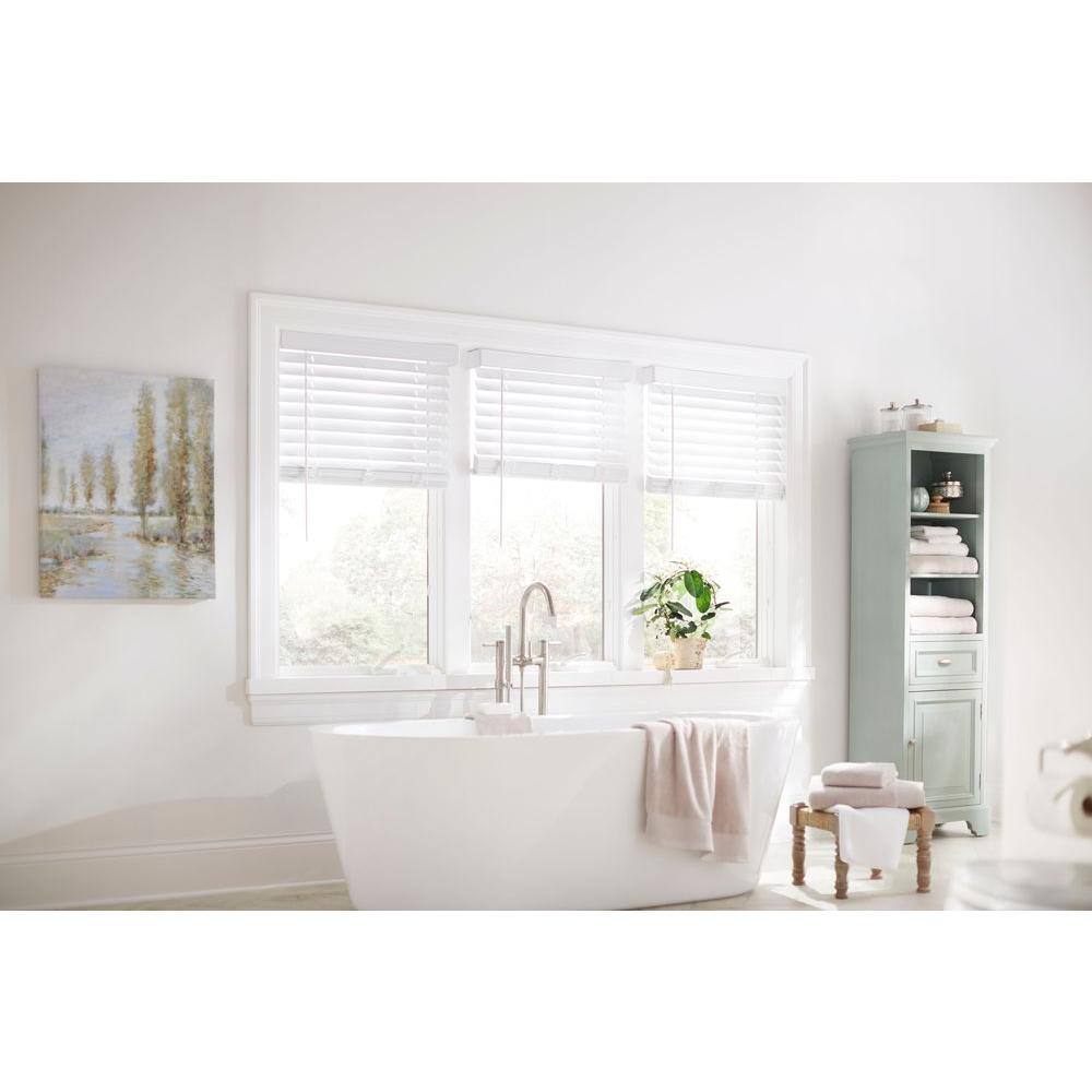Mermaid 67'' White Acrylic Freestanding Soaking Bathtub