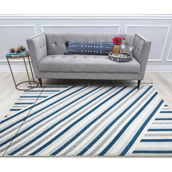 Isaac Mizrahi Isaac Mizrahi Beveled Blue 2 X 4ft. Indoor Area Rug