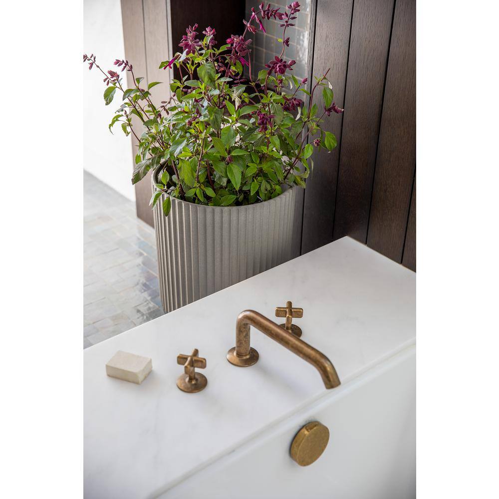 Gray and Black Fluted Planter with Acacia Wood Stand
