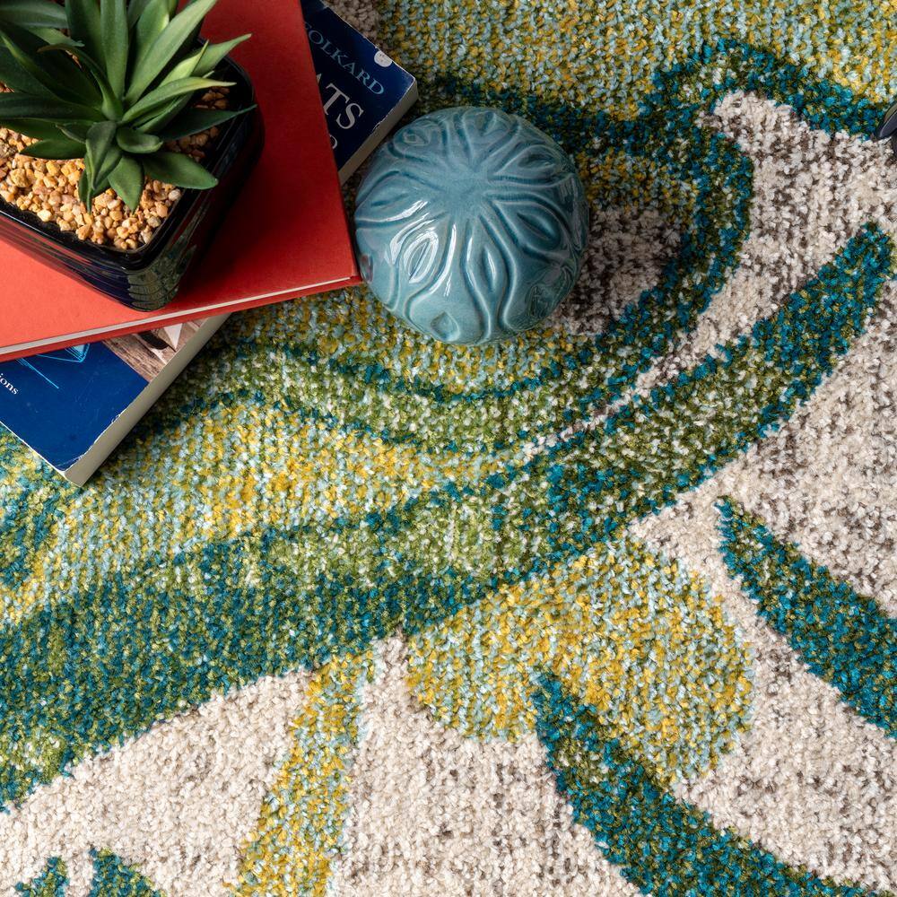 Cali Green and Ivory Floral Synthetic 8' x 11' Area Rug