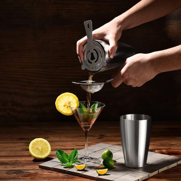 Lynzavix 6-Piece Stainless Steel Cocktail Shaker Set with Jigger, Strainer, Spoon, and Pourers for Bartending and Mixing Drinks