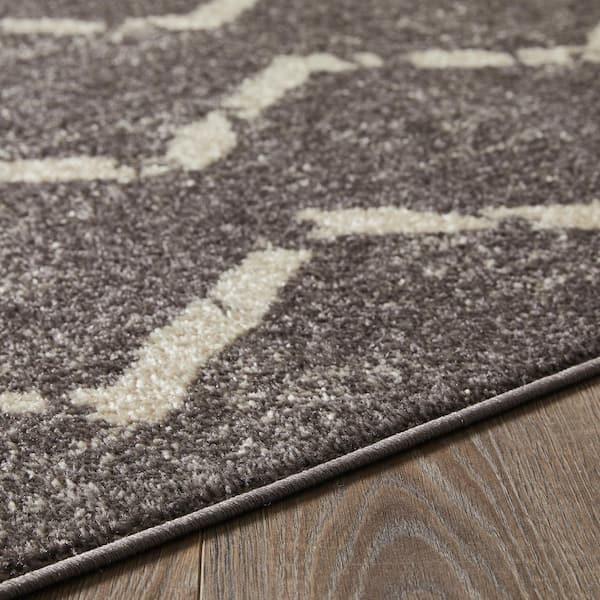 Beni Mini White Shag Rug with Black Diamond Pattern - 3'2 x 3'4