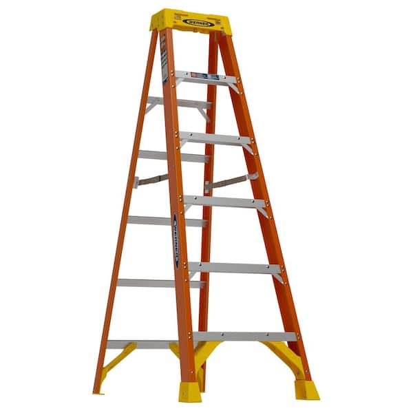 Werner 6 ft. Fiberglass Step Ladder (10 ft. Reach Height) with 300 lb. Load Capacity Type IA Duty Rating