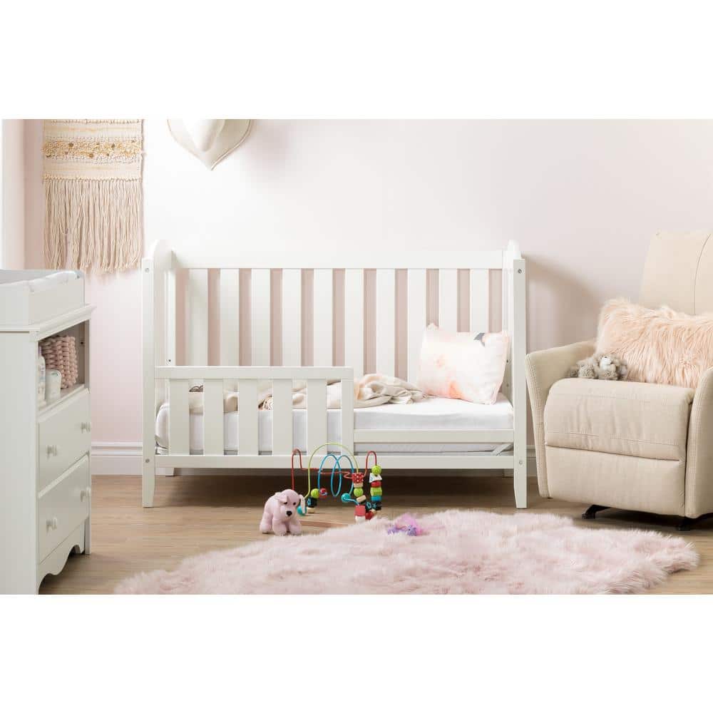White Pine 3-in-1 Convertible Crib with Toddler Rail