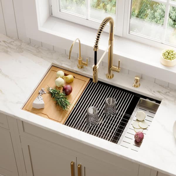 QUWS- 875 Quartz/Granite 32.5 in. Single Bowl Undermount Workstation Kitchen Sink in Black