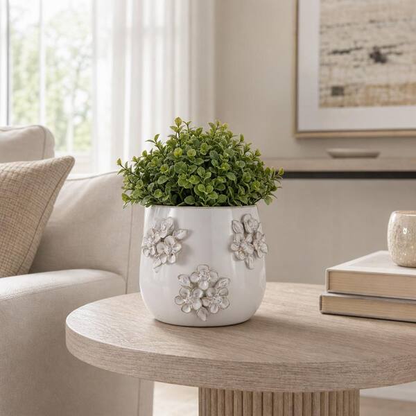 Liv & Skye Ivory Ceramic Flower Bunches Applique Planter (6 in. W