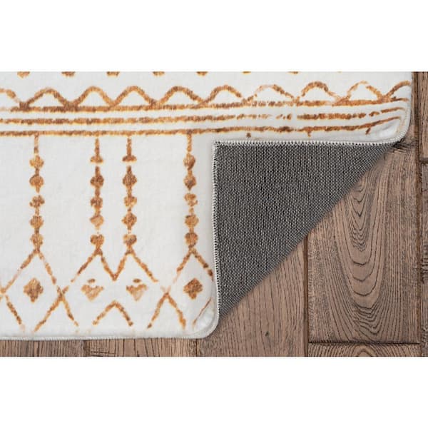 Belle Faux Rabbit Ivory & Gold 5x7 Area rug