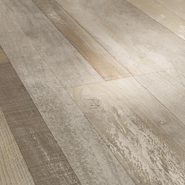 Pergo Outlast+ 7.48 in. W Dockside Grey Oak Waterproof Laminate Wood  Flooring (1015.8 sq. ft./pallet) LF000936P