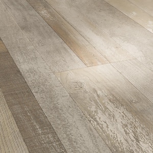 Outlast+ Dockside Grey Oak 12 mm T x 7.5 in. W Waterproof Laminate Wood Flooring (1015.8 sqft/pallet)