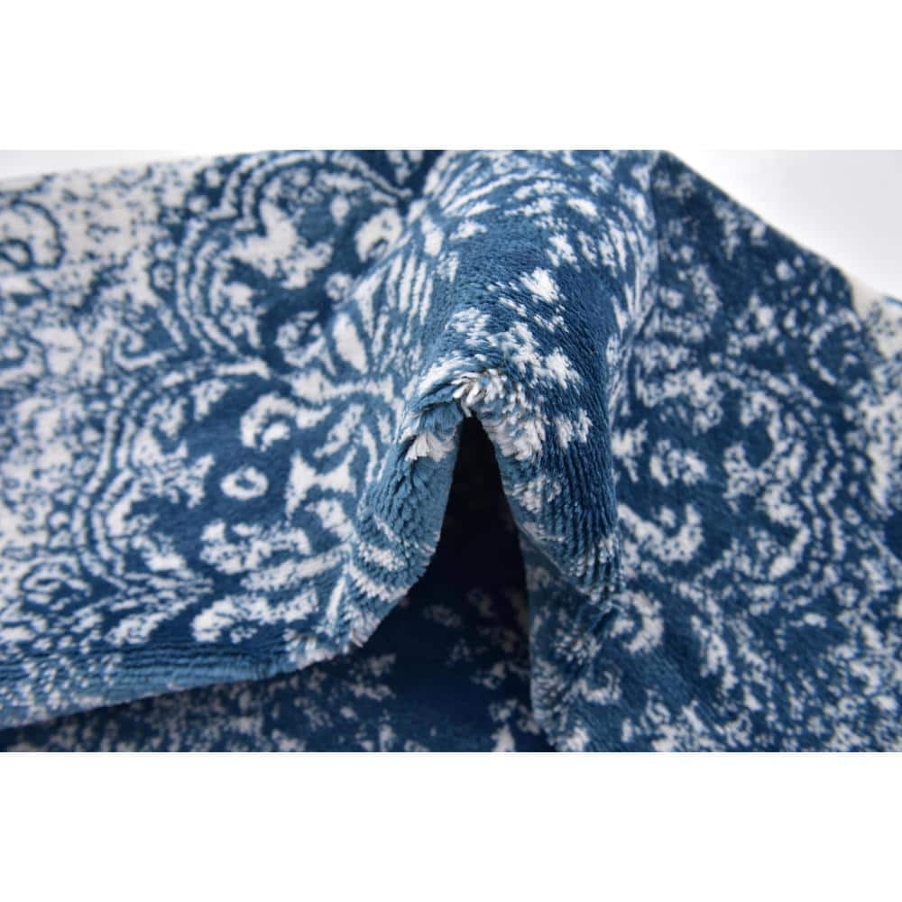 Sofia Grand Blue and White Square Synthetic Area Rug
