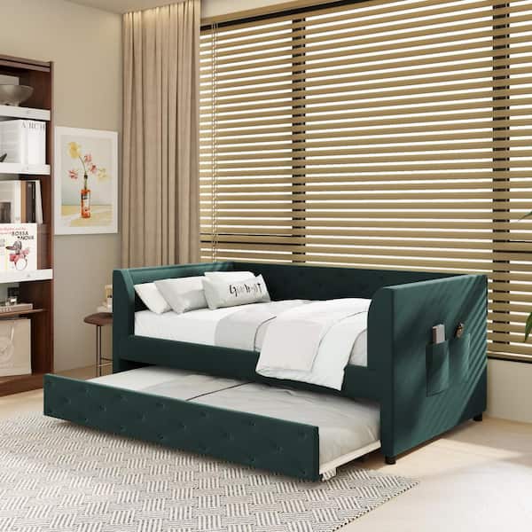 Harper & Bright Designs Green Twin Size Velvet Upholstered Tufted Daybed with Trundle