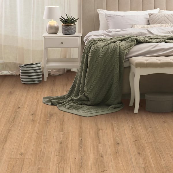 Tully River Oak 7 mm T x 7.56 in. W Water Resistant Laminate Flooring (26.6 sqft/case)