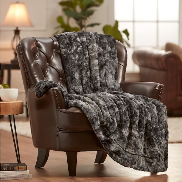 Wolf Black Polyester Throw Blanket with Reversible Sherpa Shearling-108 in. x 86 in. , King Size