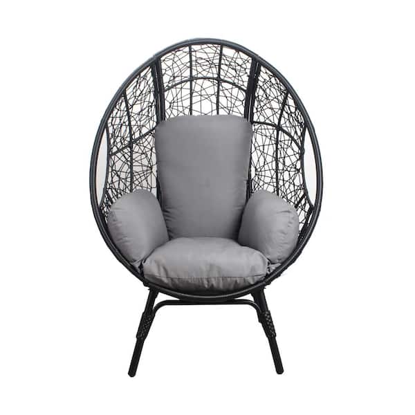 Tenleaf Black PE Wicker Outdoor Lounge Chair with Gray Cushion