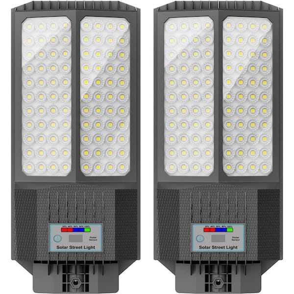 7000K Solar Powered 7920 Lumen LED Street Light Outdoor Waterproof Dusk to Dawn Security Flood Light with Remote