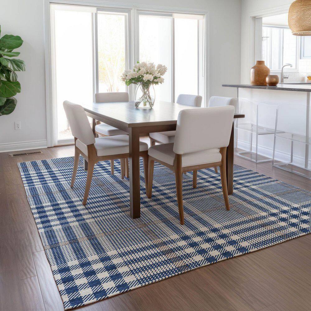 Navy Plaid Synthetic Washable Indoor/Outdoor Rug 2'6" x 3'10"