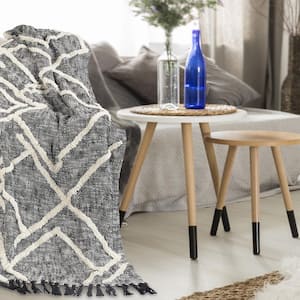 Norah Contemporary Black / White Cotton Over Tufted Geometric Throw Blanket
