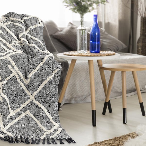 Unbranded Norah Contemporary Black / White Organic Cotton Over Tufted Geometric Throw Blanket