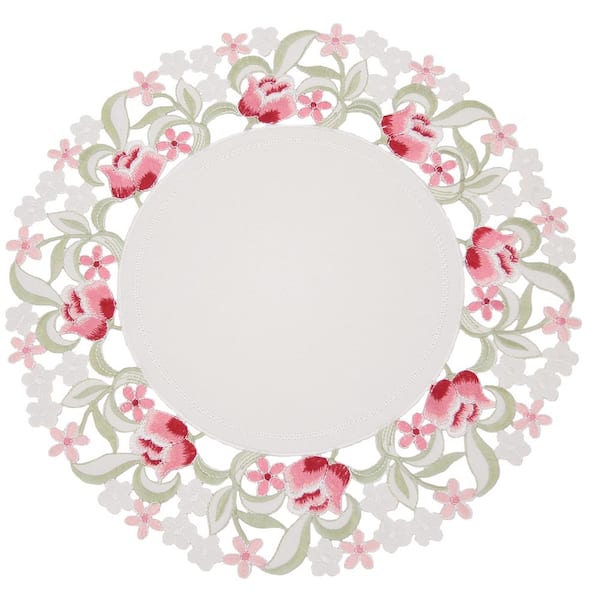 Manor Luxe Lush Rosette 16 in. Embroidered Cutwork Round Placemats (Set of 4)