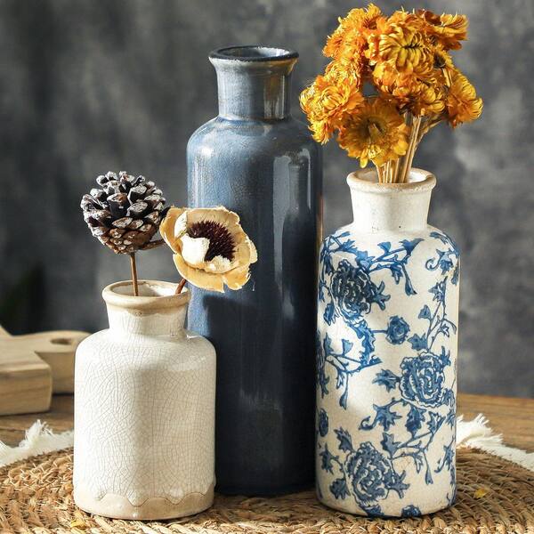 9.96 in. Vintage Chinoiserie Blue White Ceramic Antique Bottle