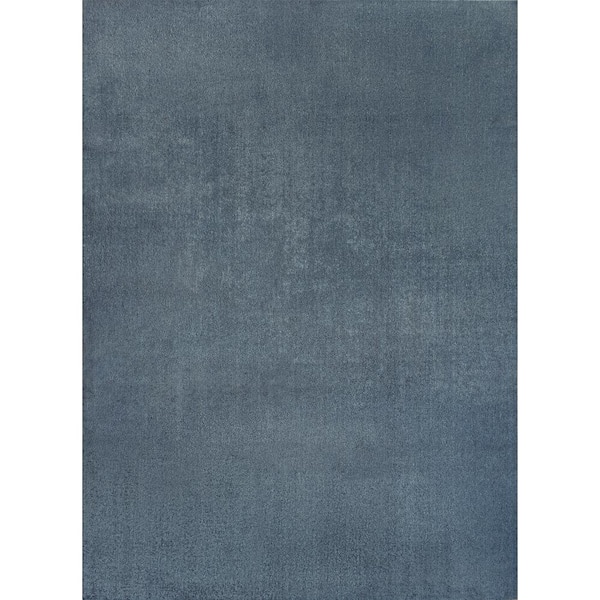 Twyla Classic SBlue 4 ft. x 6 ft. olid Low-Pile Machine-Washable Area Rug